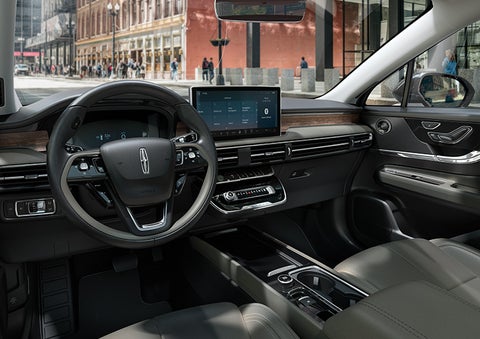 The interior dashboard of 2024 Lincoln Corsair® SUV is shown here. | Greenwood Lincoln in Bowling Green KY