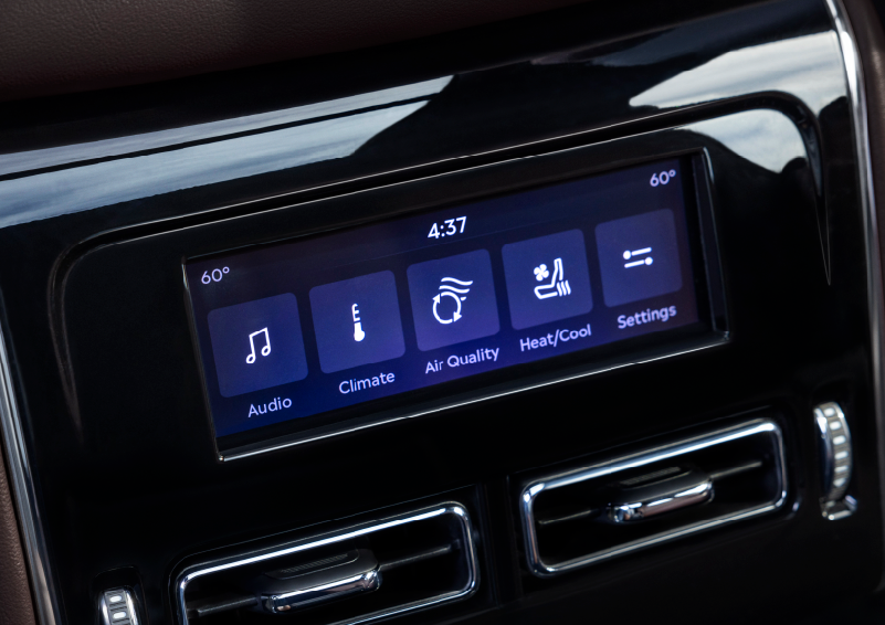 Driver controls like music, temperature, air quality, settings, and heat/cool seats are shown. | Greenwood Lincoln in Bowling Green KY