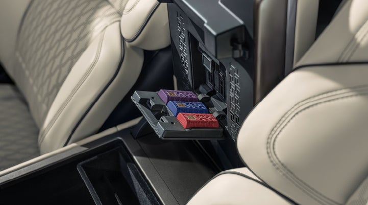 Digital Scent cartridges are shown in the diffuser located in the center arm rest. | Greenwood Lincoln in Bowling Green KY
