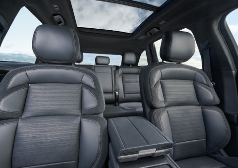 The spacious second row and available panoramic Vista Roof® is shown. | Greenwood Lincoln in Bowling Green KY